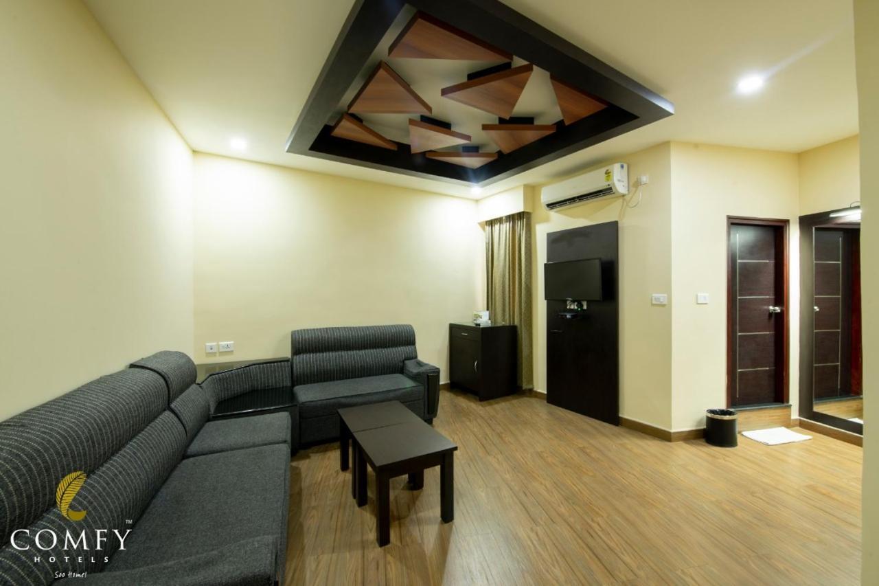 Comfy Luxury Hotel Bangalore Exterior foto